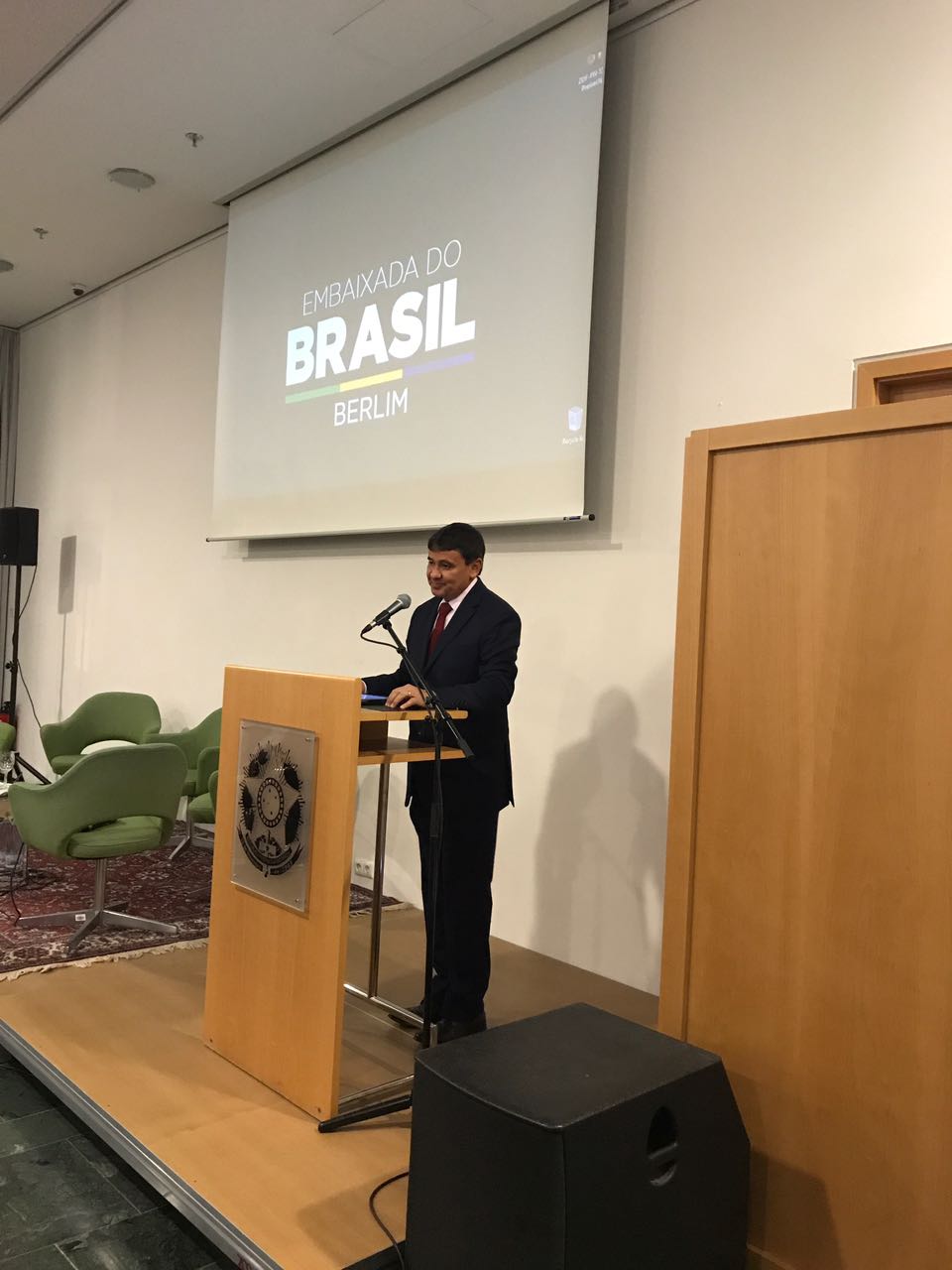 Governador Wellington Dias durante discurso 