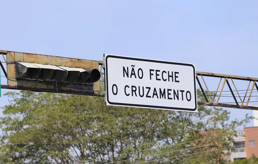 Semáforo apagado