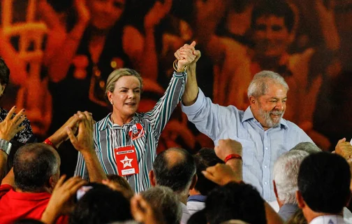 Gleisi Hoffmann formaliza candidatura de Lula à presidência da República