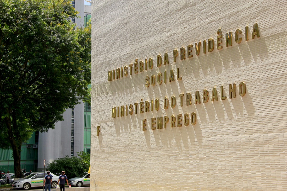 Ministério do Trabalho e Emprego