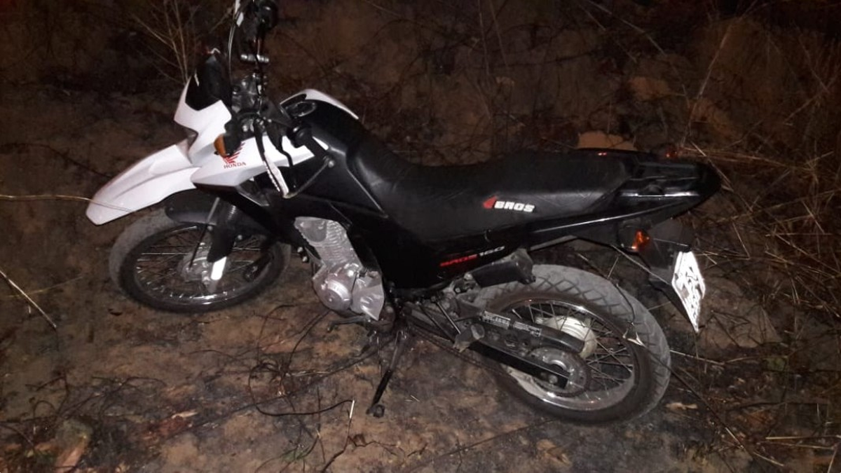 Últimas Notícias - Duas motos roubadas em Santana de Parnaiba - SP - MotoX