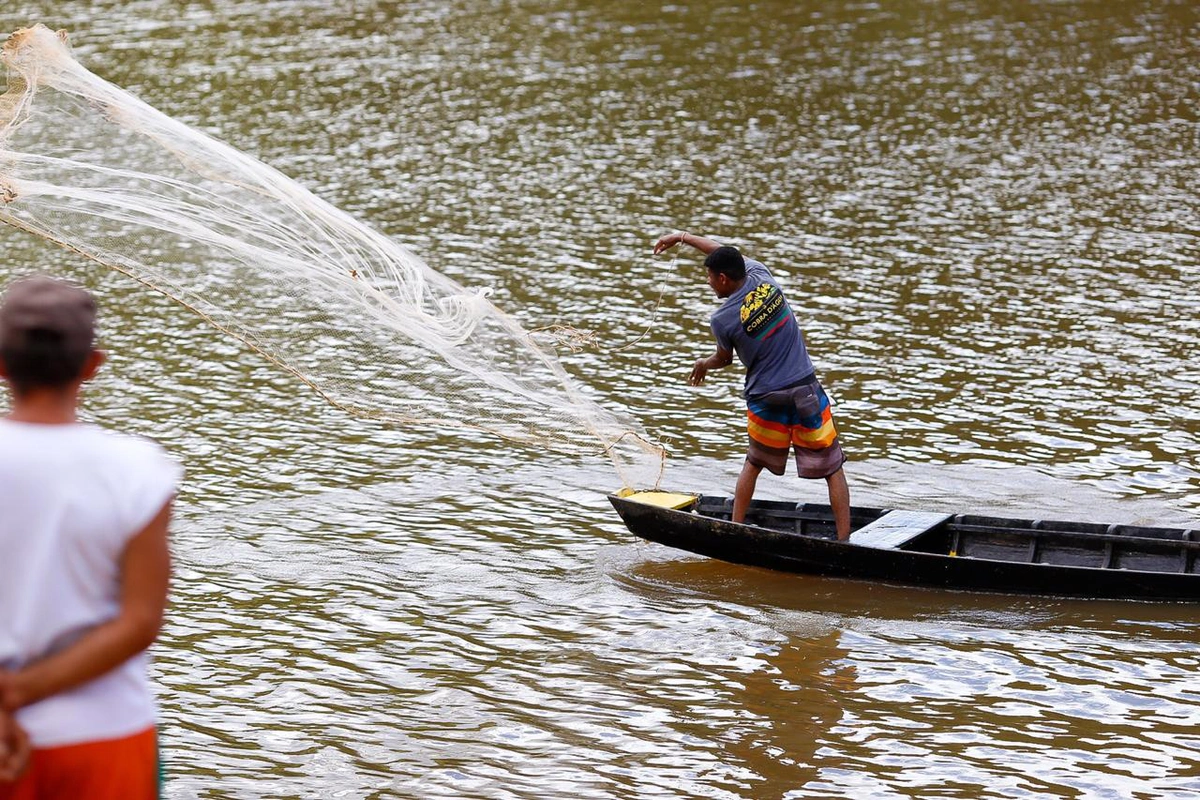 Pescador procura por corpo de criança que desapareceu no Rio Poti