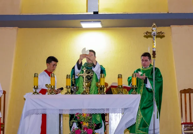 Abertura dos Festejos de Santa Dorotéia reúne fiéis em Joaquim Pires