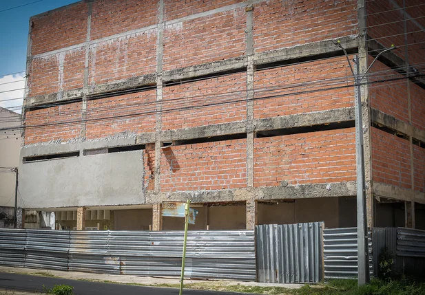 Prédios abandonados no centro de Teresina