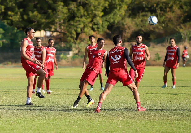 Treino aconteceu nesta quarta-feira no CT do River-PI