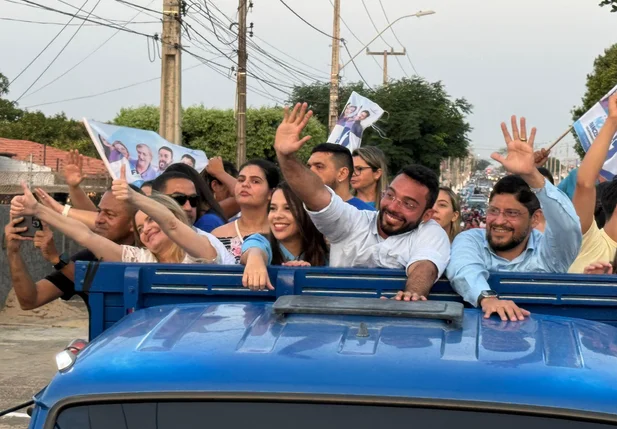 Novo Francisco reúne 10 mil veículos na Carreata do Amor em Parnaíba