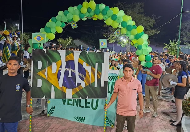 Prefeitura de São João do Arraial promove desfile cívico