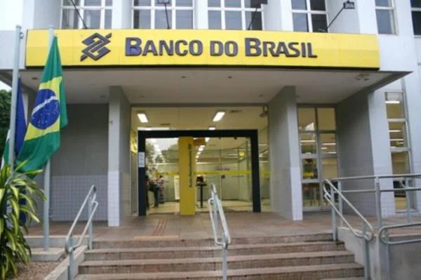 Agências bancarias reabrem na sexta-feira