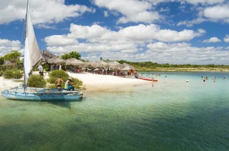 Jericoacoara é destino de turistas que querem praticar win