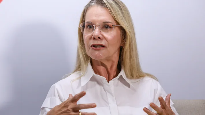 Dra. Ana Tecla esclarece sobre Disbiose Intestinal e seus malefícios